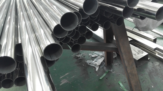 L'acciaio inossidabile di ASTM A544 304L ha saldato il tubo per il trattamento termico della ferrovia della scala