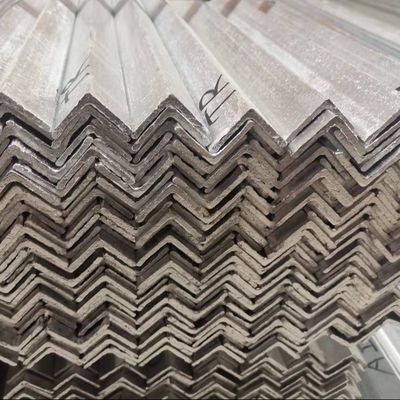 Sezioni in acciaio strutturale A36 Q235B Bar angolare in acciaio galvanizzato a caldo 50*50*5*6000mm