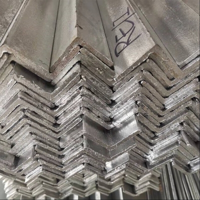 Sezioni in acciaio strutturale A36 Q235B Bar angolare in acciaio galvanizzato a caldo 50*50*5*6000mm