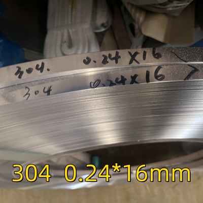 Inox 1.4301 bobina di acciaio inossidabile 304 SS bobina 2B Superficie 304 bobina a strisce di acciaio inossidabile laminata a freddo