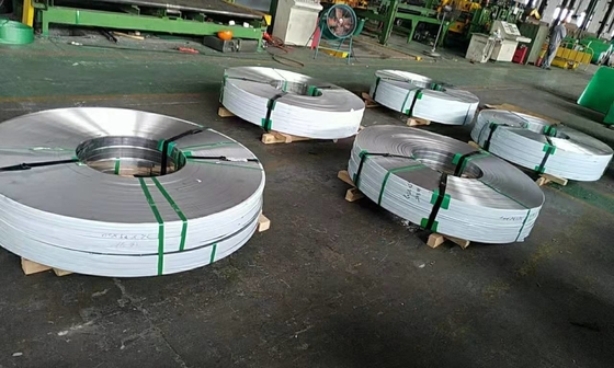 301LN 0,1 - 2.0mm S30153 AISI 301 1,4310 hanno laminato a freddo la striscia di acciaio inossidabile