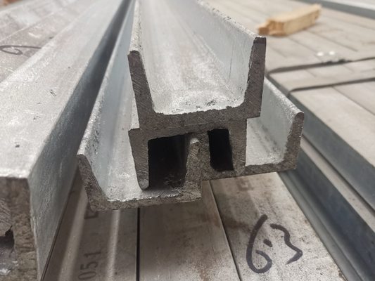 Q235b ha galvanizzato la scanalatura a &quot;u&quot; d'acciaio millimetro di spessore 5mm di X di 100*50*5mm 25mm x 50