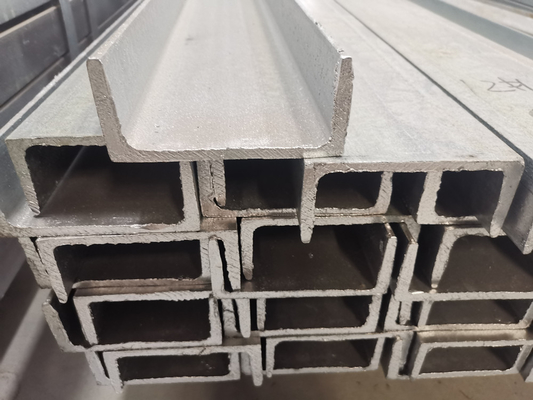 Q235b ha galvanizzato la scanalatura a &quot;u&quot; d'acciaio millimetro di spessore 5mm di X di 100*50*5mm 25mm x 50