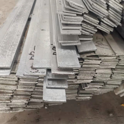 Barra piatta in acciaio zincato a caldo S235JR ASTM A36 SS400 Barra piatta dolce 30*3*6000MM